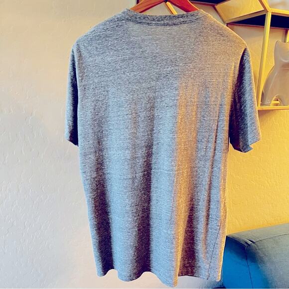 Disney gray Mickey Mouse graphic tee shirt womens size large L unisex - Picture 3 of 3